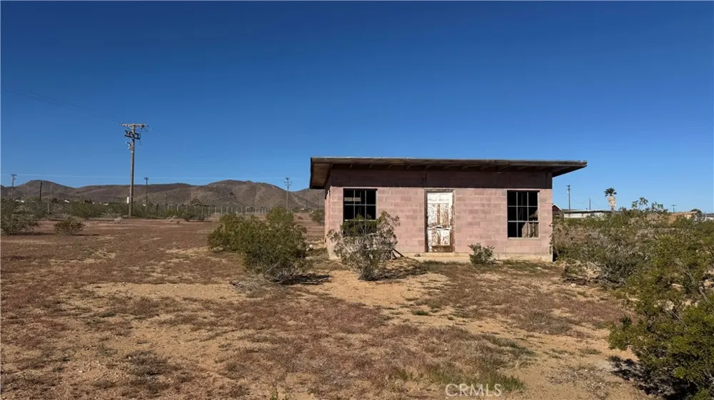 56172 Cone Boulevard Landers, CA 92285