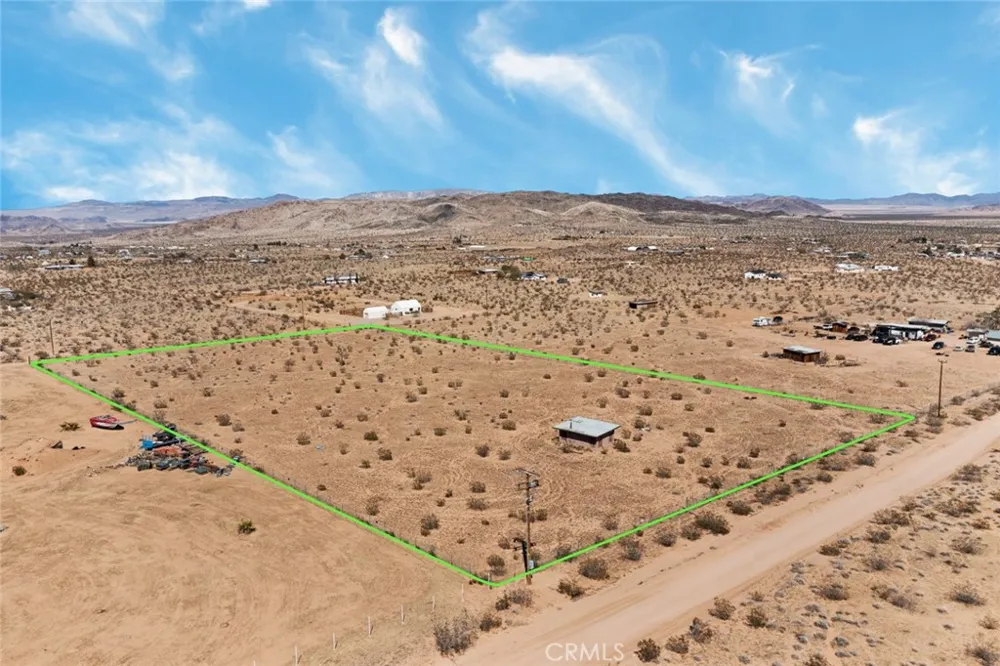 56172 Cone Boulevard Landers, CA 92285