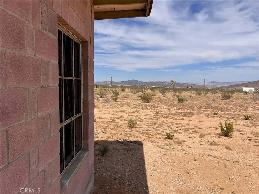 56172 Cone Boulevard Landers, CA 92285
