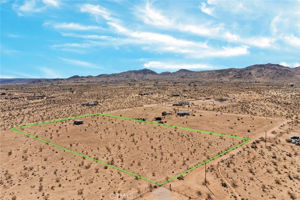 56172 Cone Boulevard Landers, CA 92285