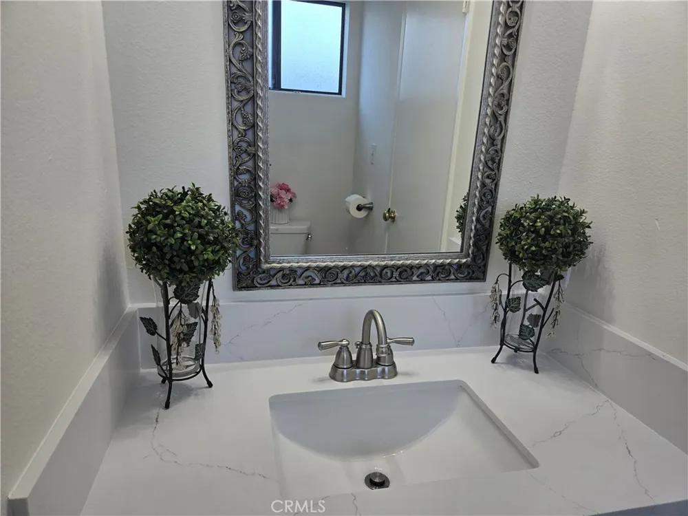 11311 Tampa Avenue #46 Porter Ranch, CA 91326