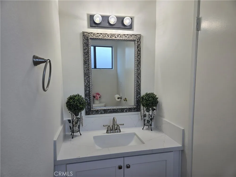 11311 Tampa Avenue #46 Porter Ranch, CA 91326