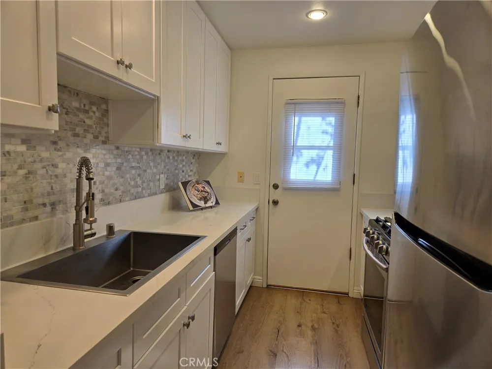 11311 Tampa Avenue #46 Porter Ranch, CA 91326