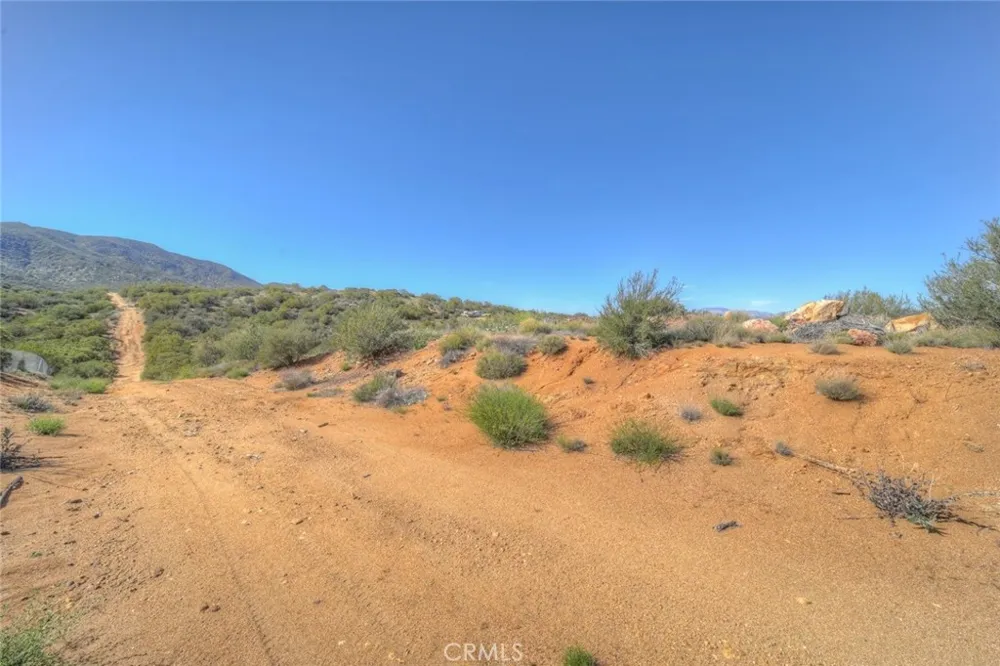 Trails End Anza, CA 92539
