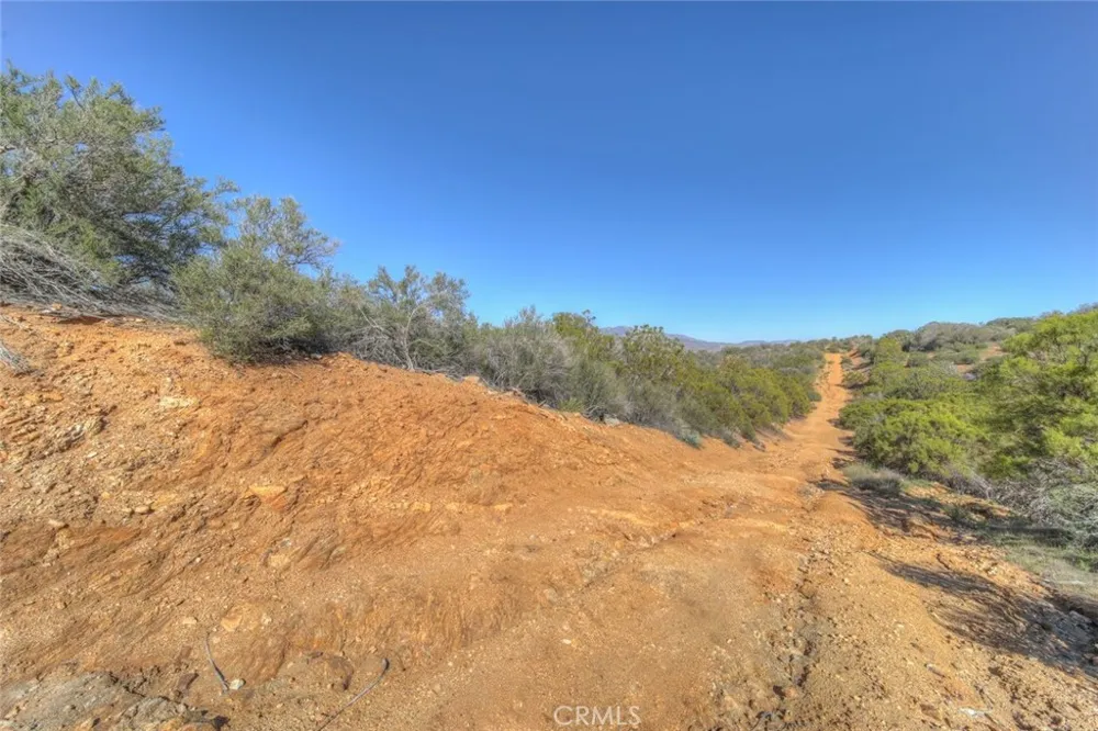 Trails End Anza, CA 92539