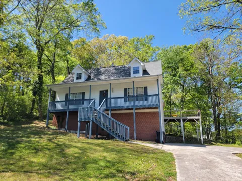 130 Oak Trail