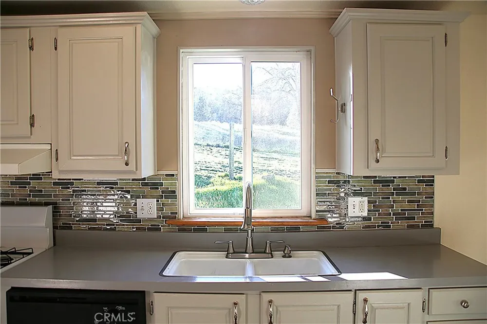 4107 Old Highway Mariposa, CA 95338