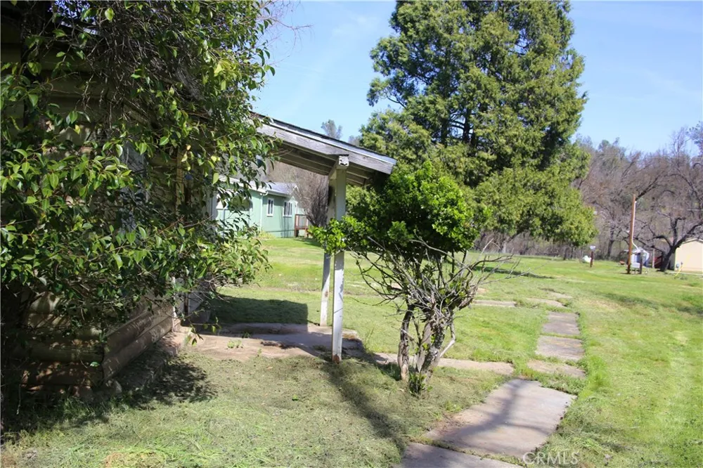 4107 Old Highway Mariposa, CA 95338