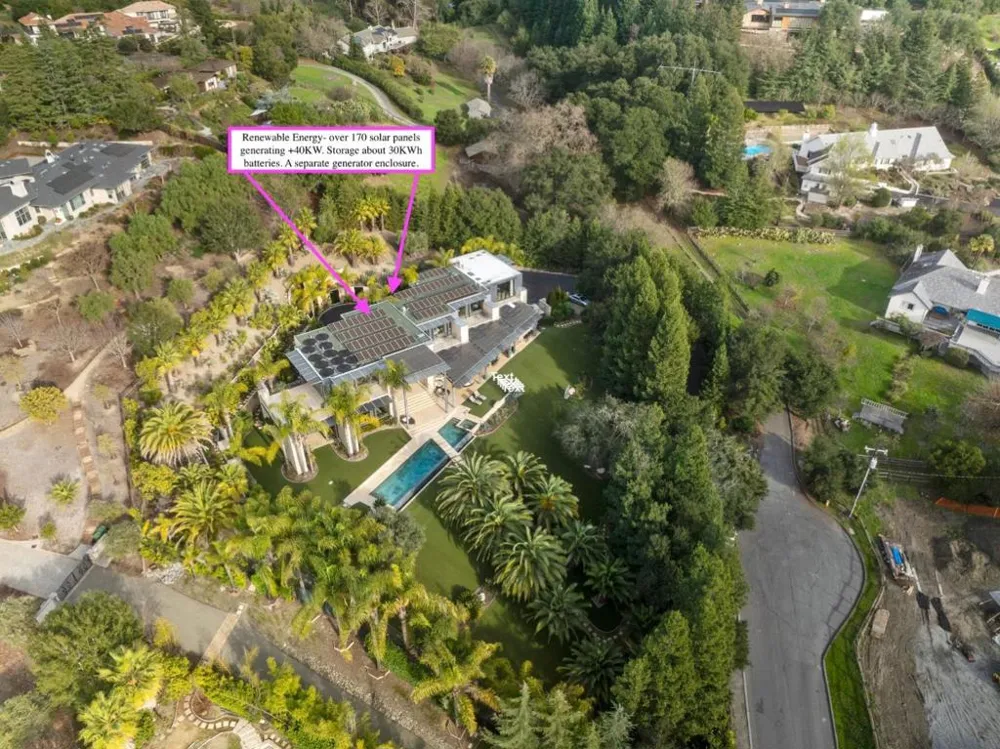 Address Not Shown Los Altos Hills, CA 94022