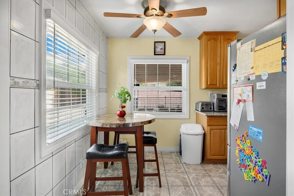 2183 Sinclair Pomona, CA 91767