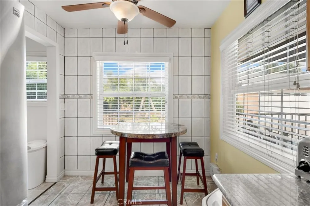 2183 Sinclair Pomona, CA 91767
