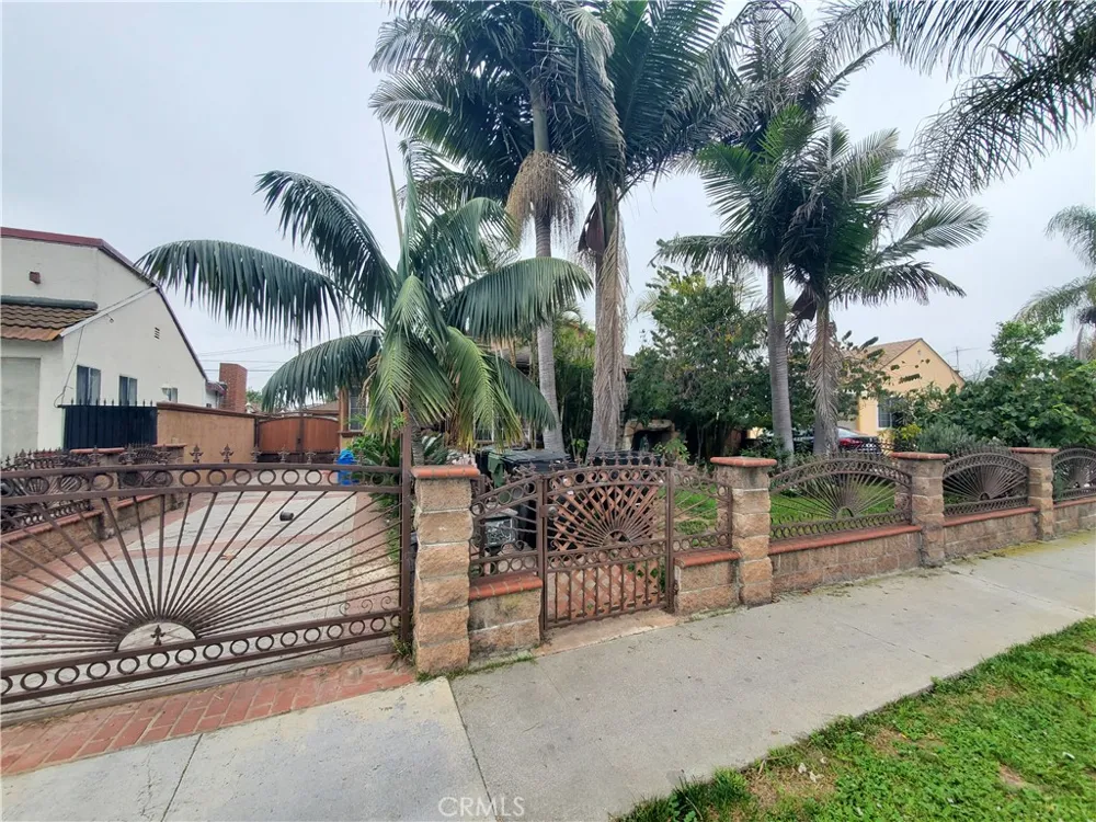 3332 Marine Avenue Gardena, CA 90249