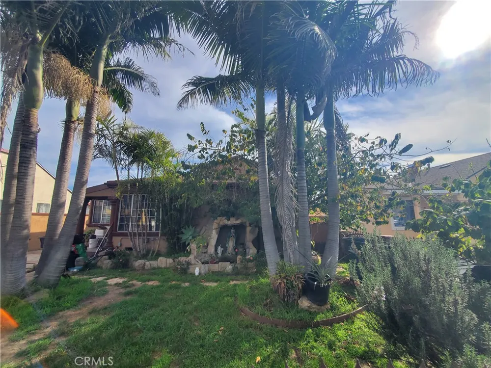 3332 Marine Avenue Gardena, CA 90249