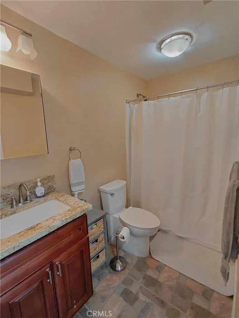 27209 Outrigger #B Helendale, CA 92342