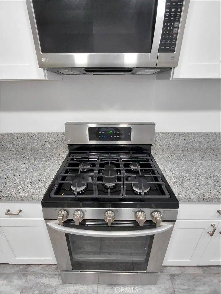 27209 Outrigger #B Helendale, CA 92342