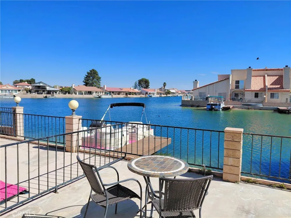 27209 Outrigger #B Helendale, CA 92342