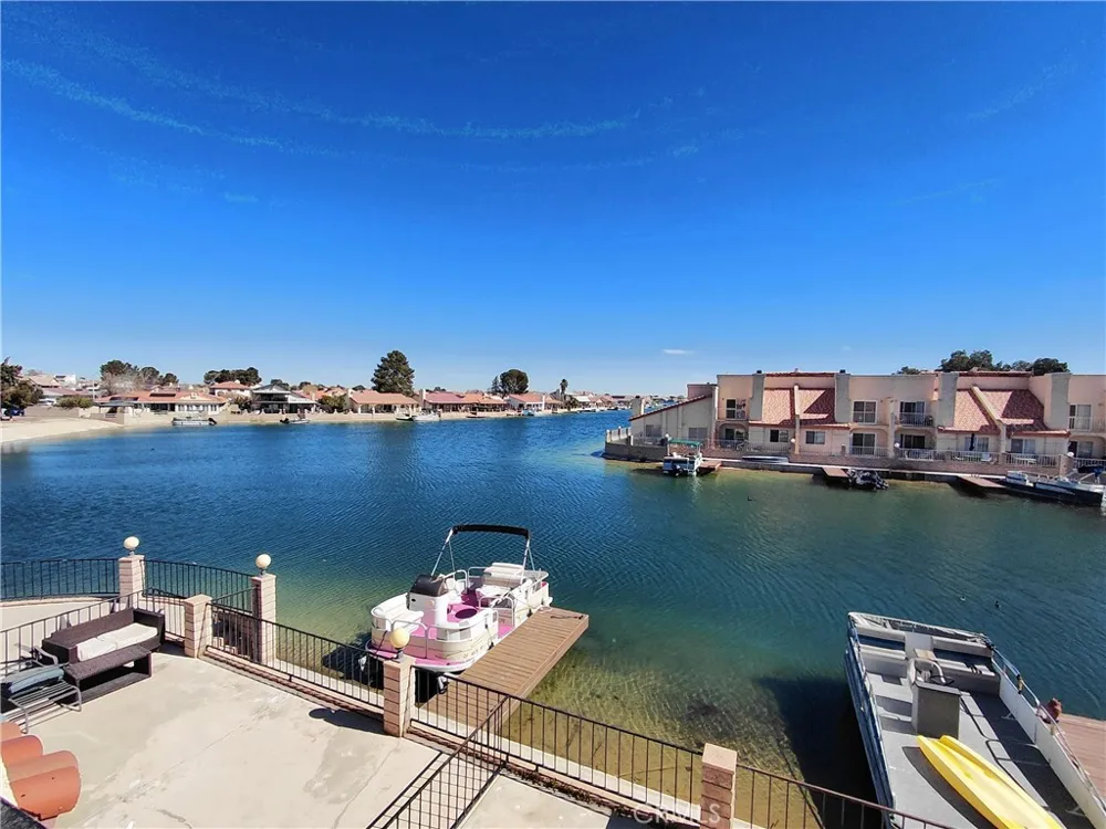27209 Outrigger #B Helendale, CA 92342