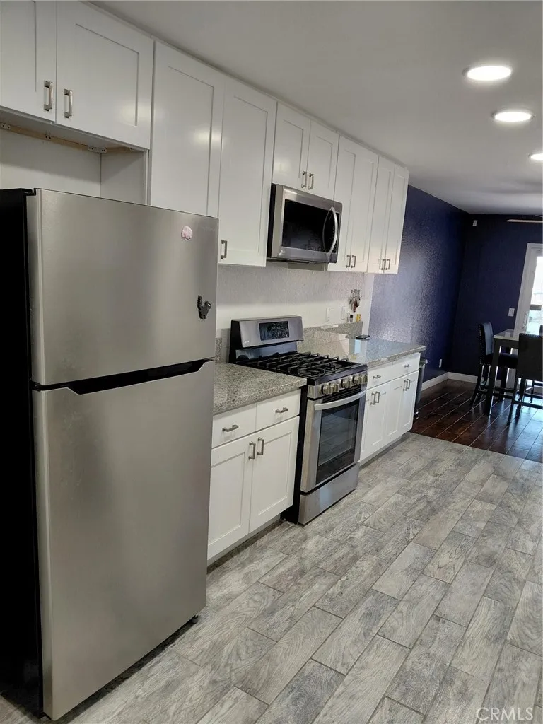 27209 Outrigger #B Helendale, CA 92342