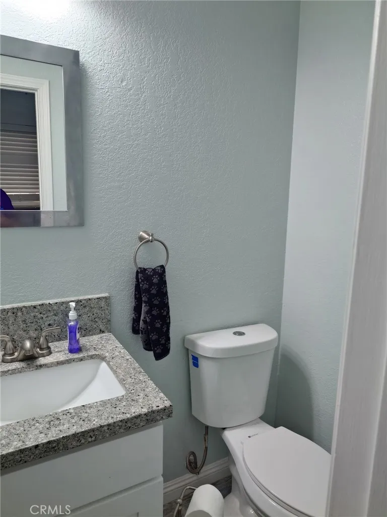 27209 Outrigger #B Helendale, CA 92342