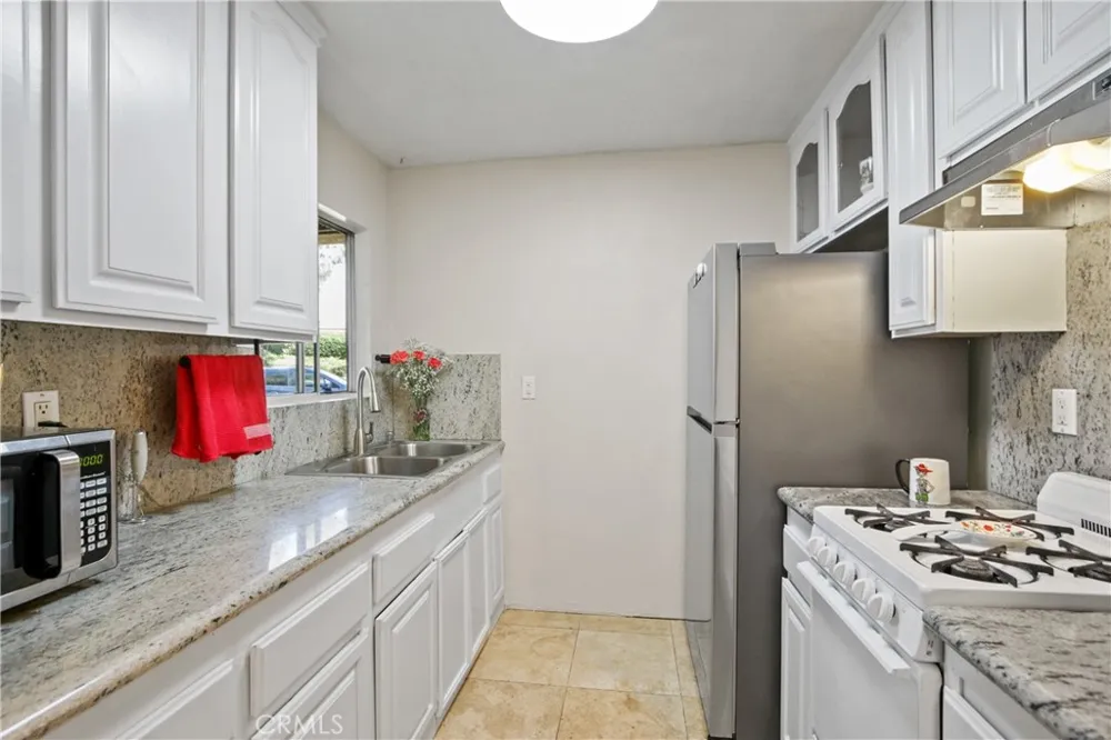 7 VIA CRESTA Rancho Santa Margarita, CA 92688