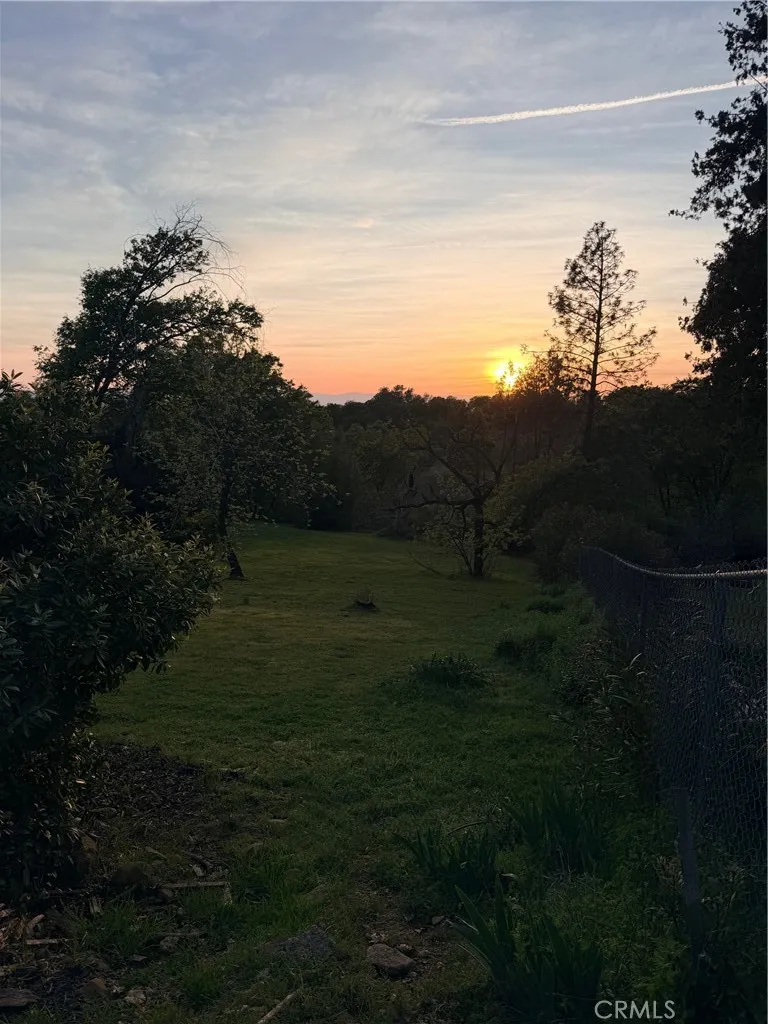 5129 Toyon Paradise, CA 95969