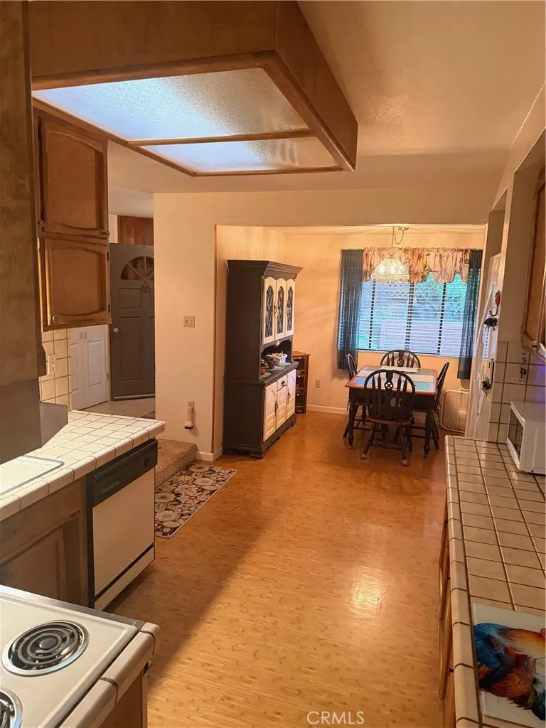 5129 Toyon Paradise, CA 95969