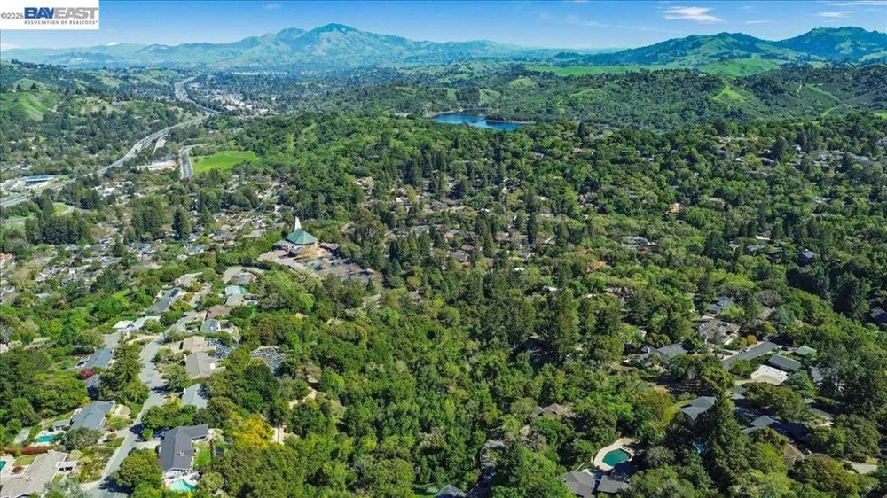 Silverwood Dr Lafayette, CA 94549