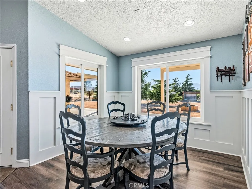 6232 Coriander Oak Hills, CA 92344