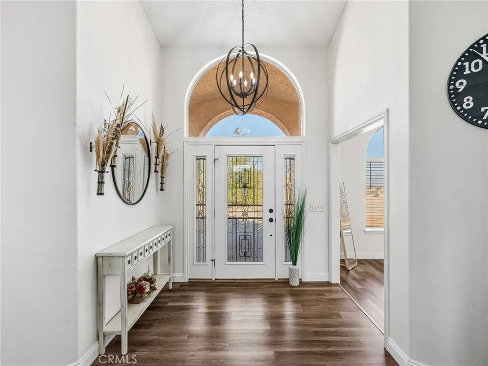 6232 Coriander Oak Hills, CA 92344