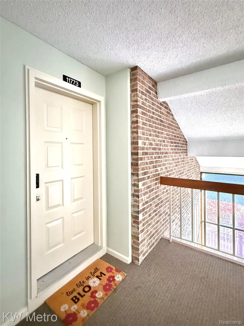 11773 Sycamore Drive #25 Plymouth City, MI 48170