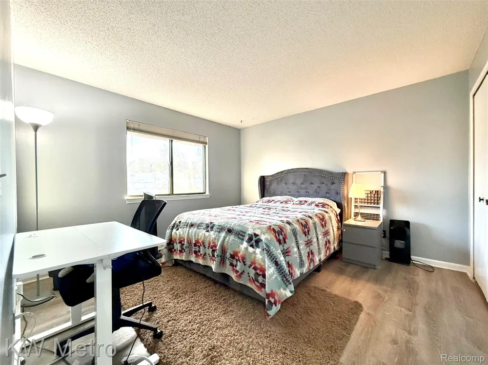 11773 Sycamore Drive #25 Plymouth City, MI 48170