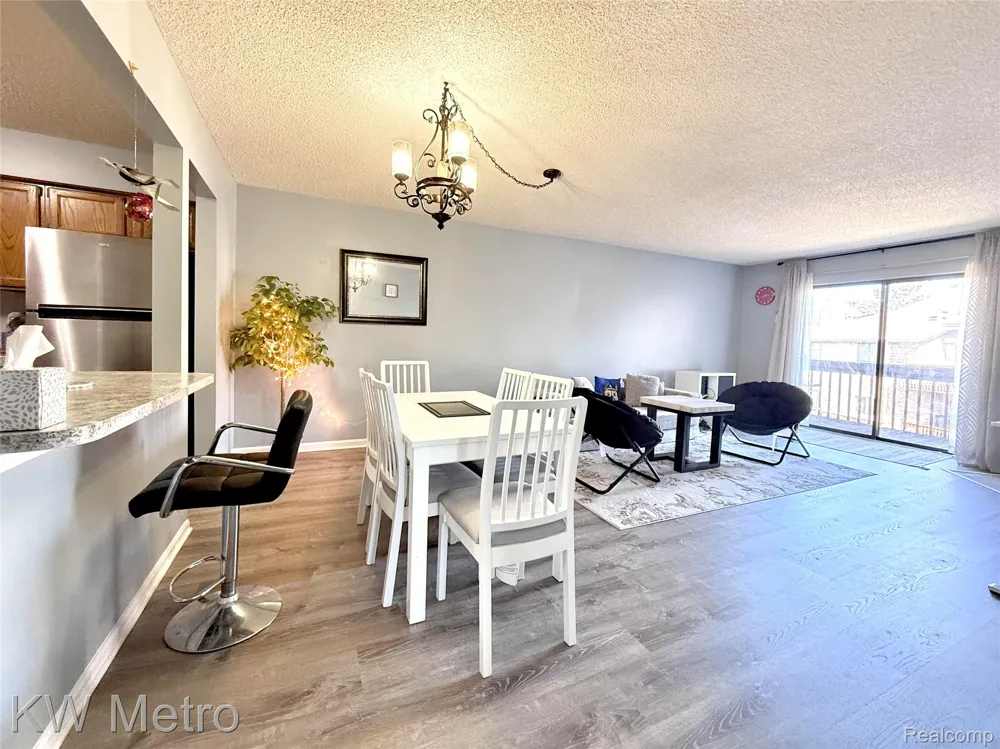 11773 Sycamore Drive #25 Plymouth City, MI 48170