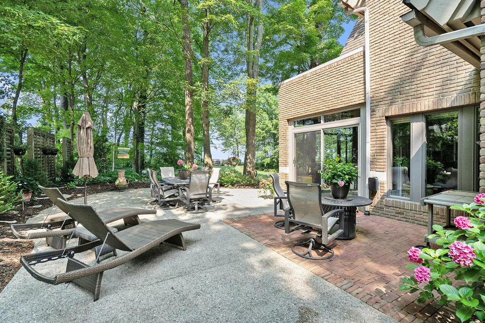 5285 Lakeshore Drive Port Sheldon Township, MI 49424