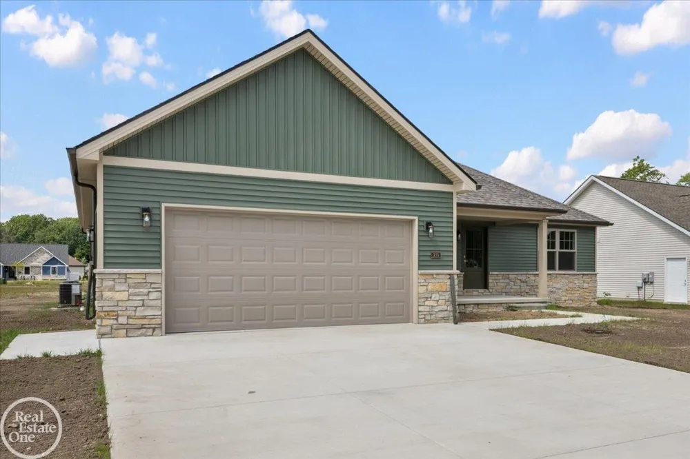 211 Carney Road St Clair City, MI 48079