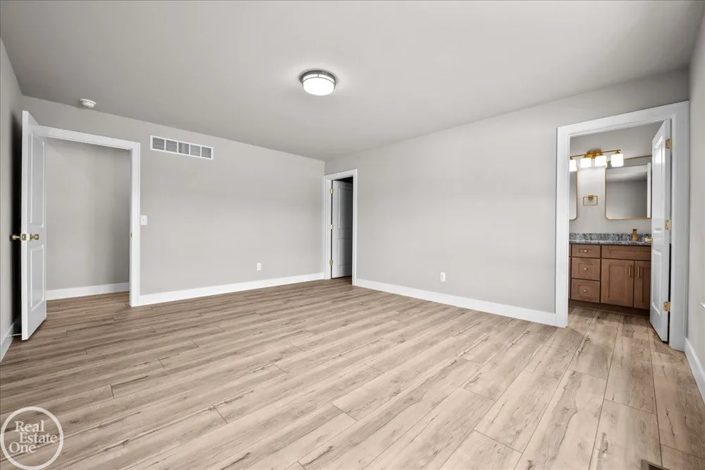 211 Carney Road St Clair City, MI 48079