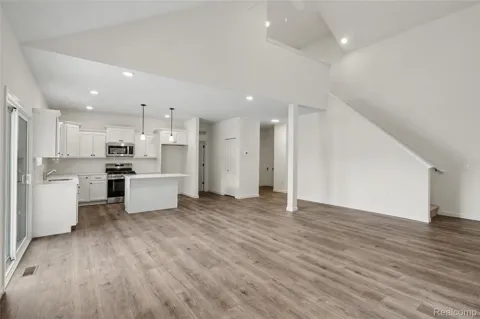 366 Dorchester Drive
