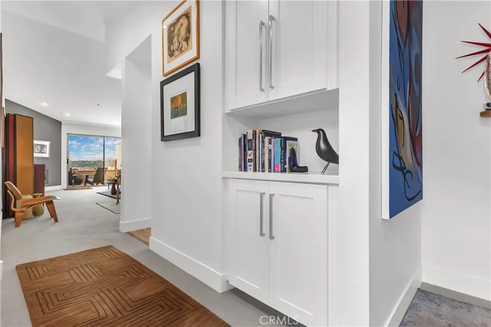 128 Villa Point Newport Beach, CA 92660