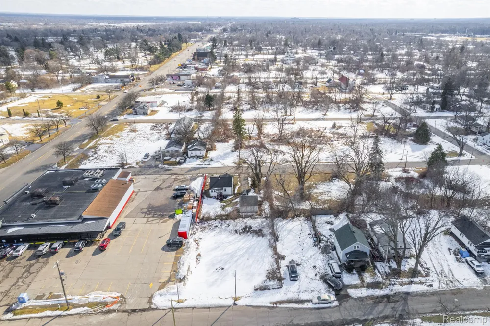 638 E FOSS AVENUE Flint City, MI 48505