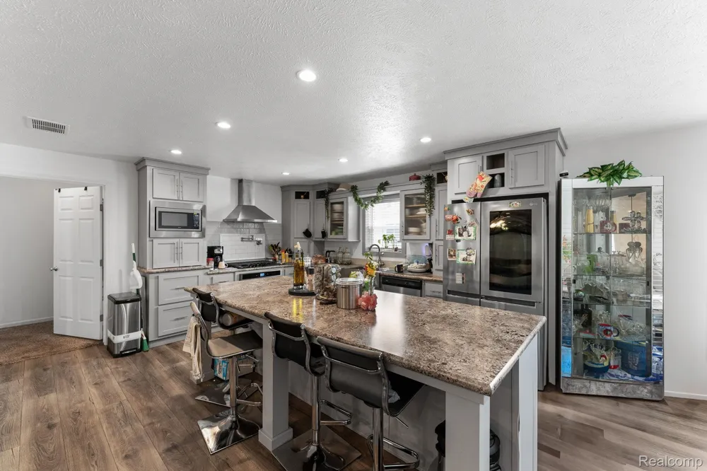 8551 Boyer Drive Augusta Charter Township, MI 48191