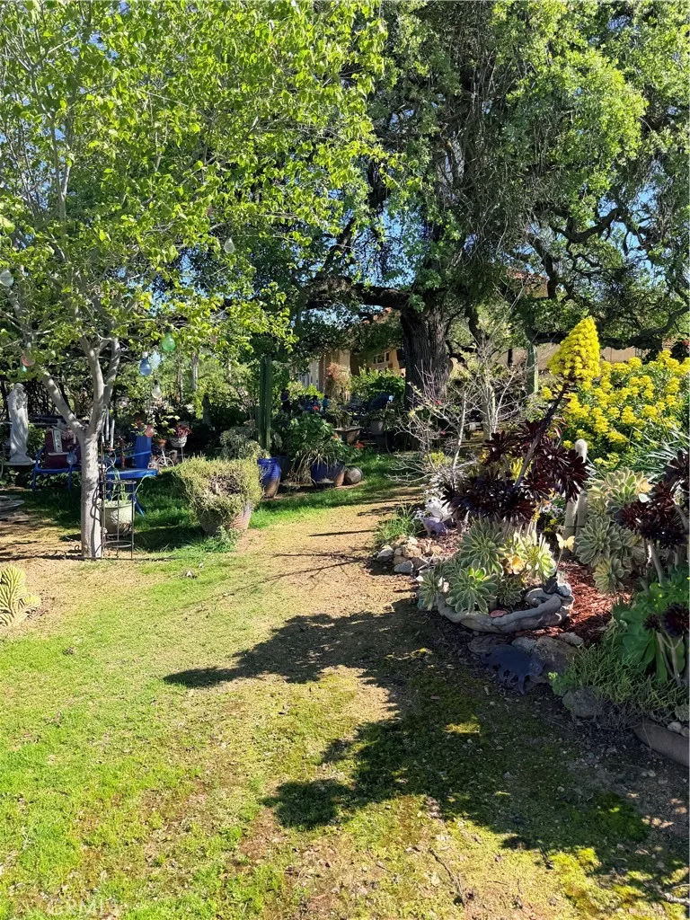 9556 Banderilla La Grange, CA 95329