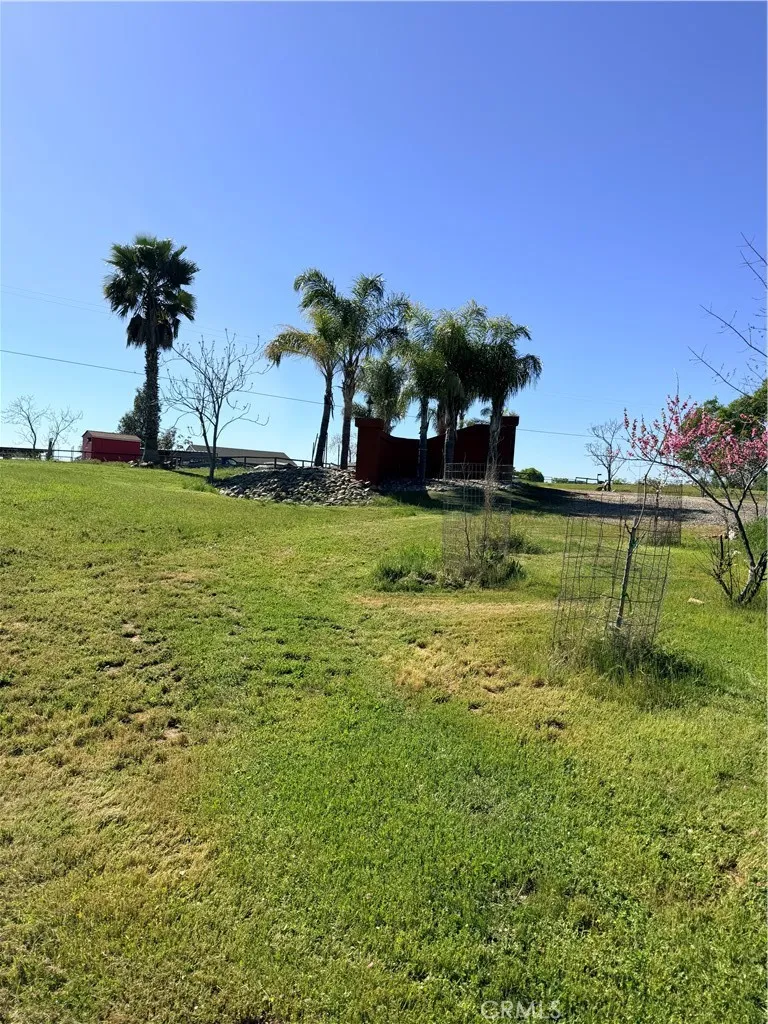 9556 Banderilla La Grange, CA 95329