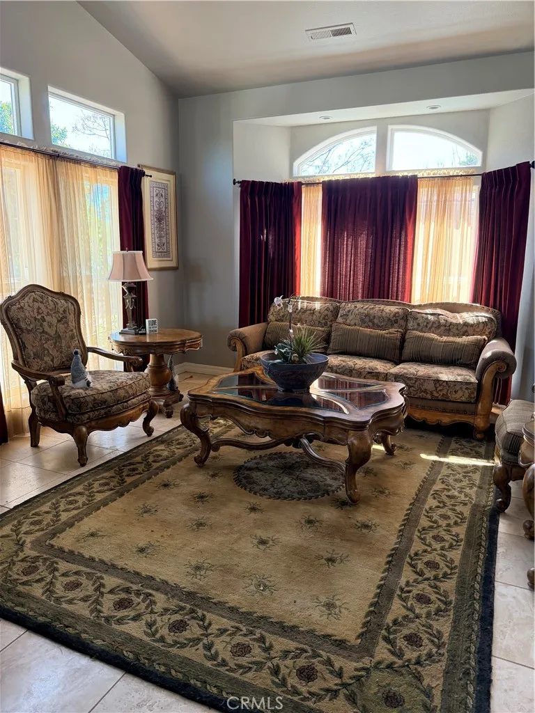 9556 Banderilla La Grange, CA 95329