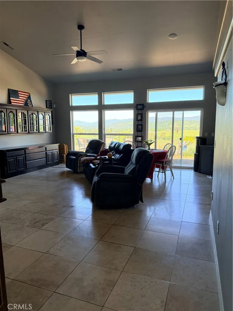 9556 Banderilla La Grange, CA 95329