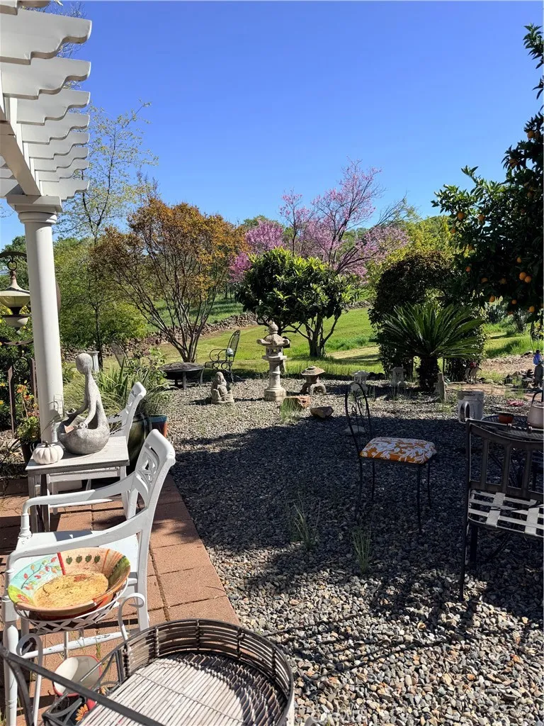 9556 Banderilla La Grange, CA 95329