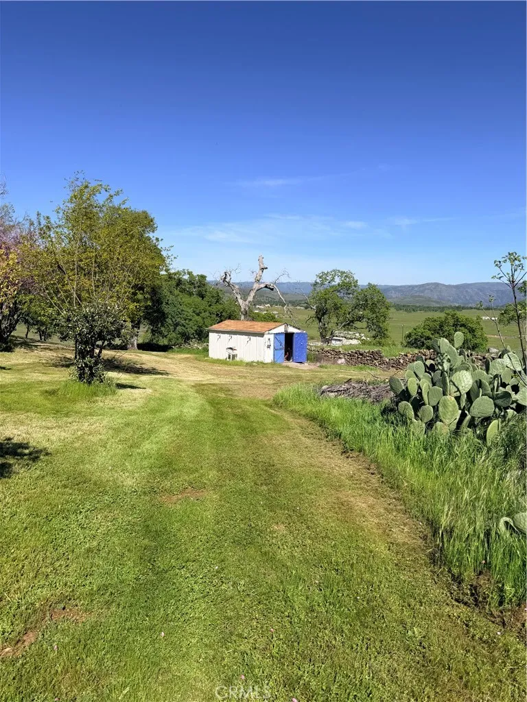 9556 Banderilla La Grange, CA 95329