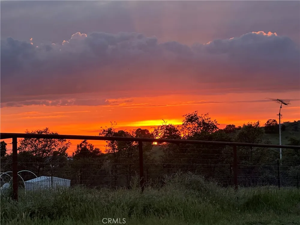 9556 Banderilla La Grange, CA 95329