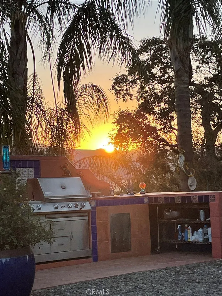 9556 Banderilla La Grange, CA 95329