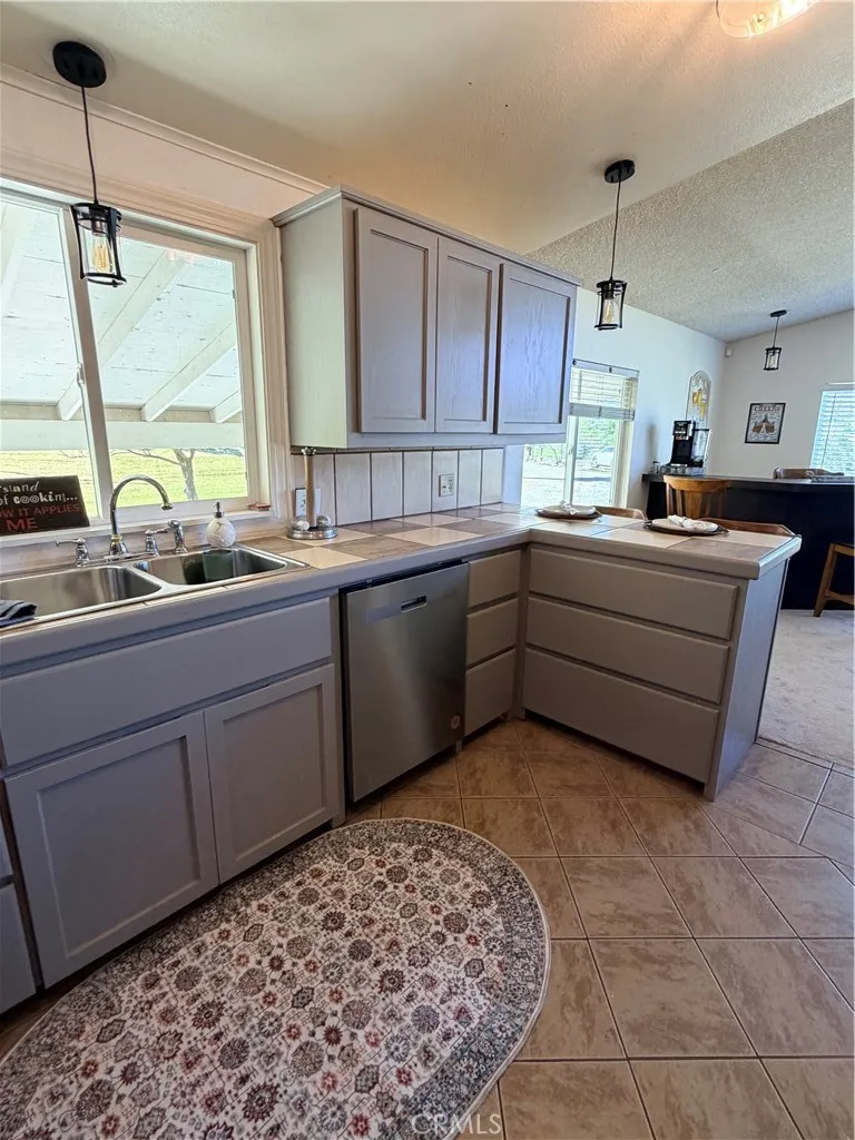 9570 Banderilla La Grange, CA 95329
