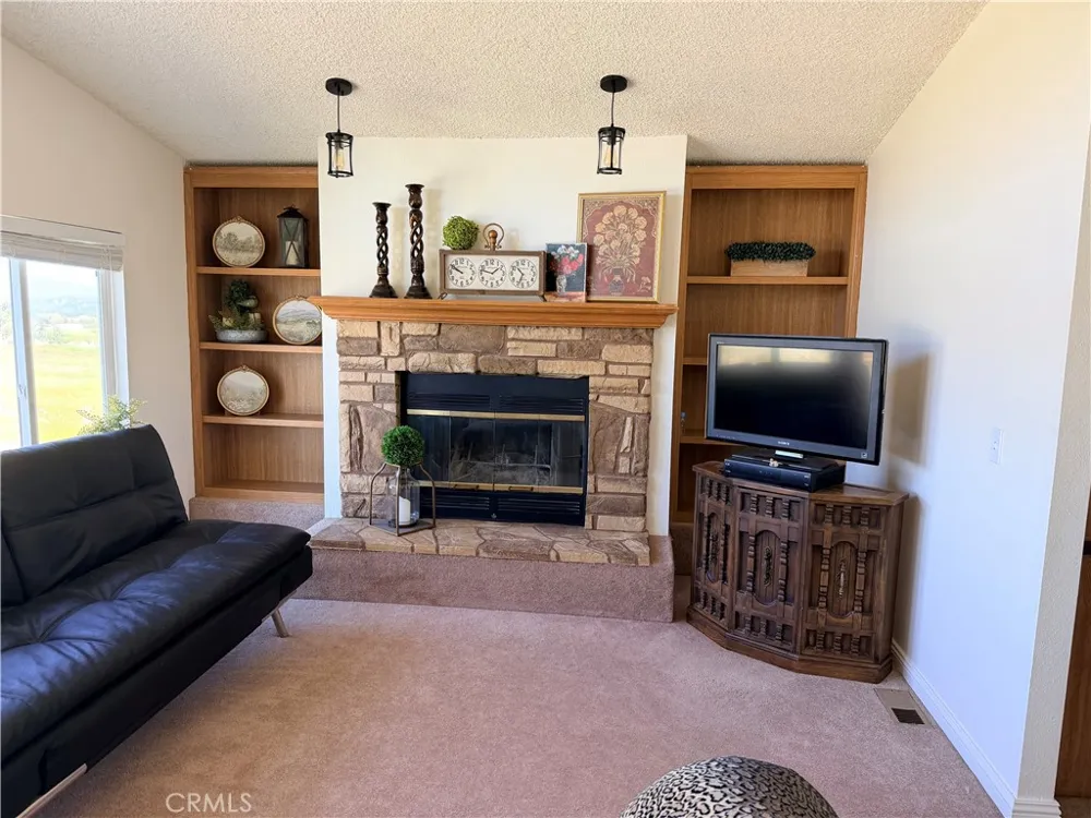 9570 Banderilla La Grange, CA 95329