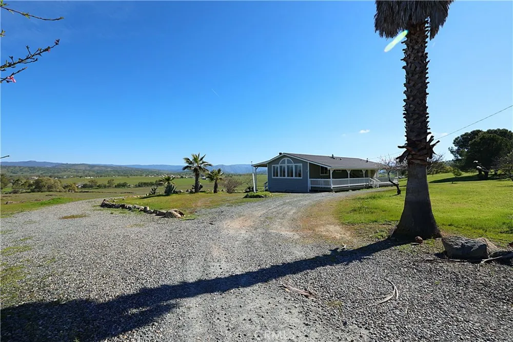 9570 Banderilla La Grange, CA 95329
